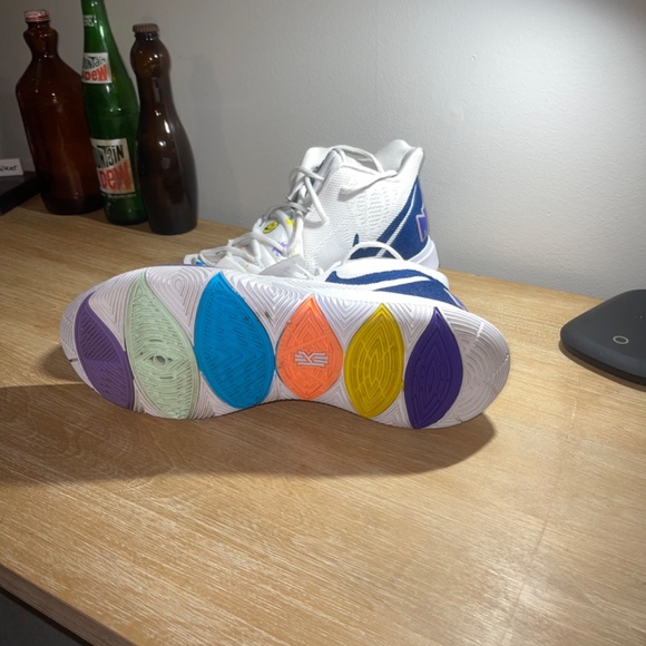 Have a Nike Day Kyrie 5 - Picture 4 of 8